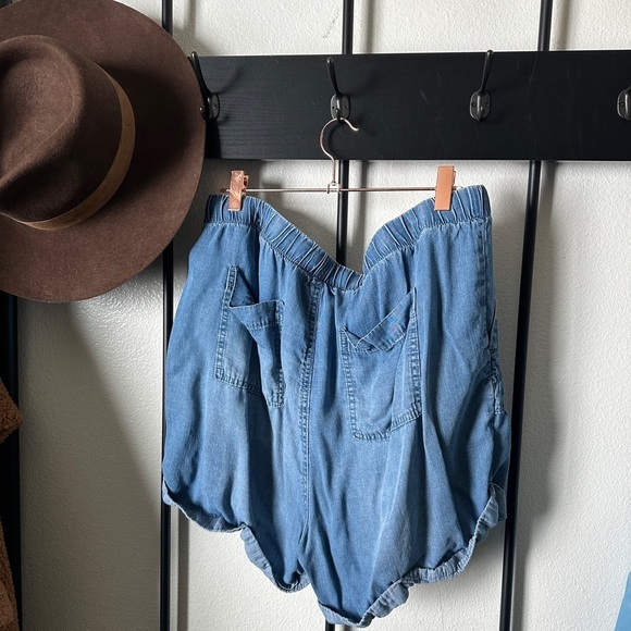 Workshop medium wash chambray denim jean roll up pull on boho baggy cargo shorts - Picture 4 of 4